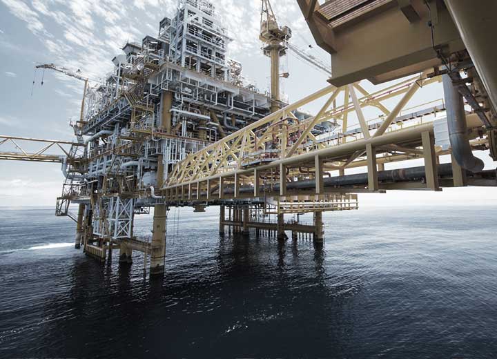 Crédito de ICMS sobre querosene de aviação usado no transporte para plataformas petrolíferas