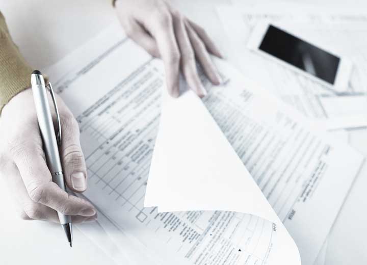Confidentiality of information obtained during the employment contract transcends the contractual relationship