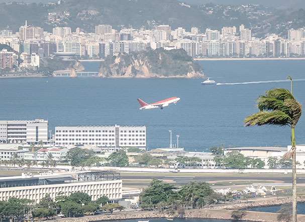 Novo modelo da 7ª rodada de concessão de aeroportos: qual é o novo formato da licitação e por que Santos Dumont será licitado somente em 2023?